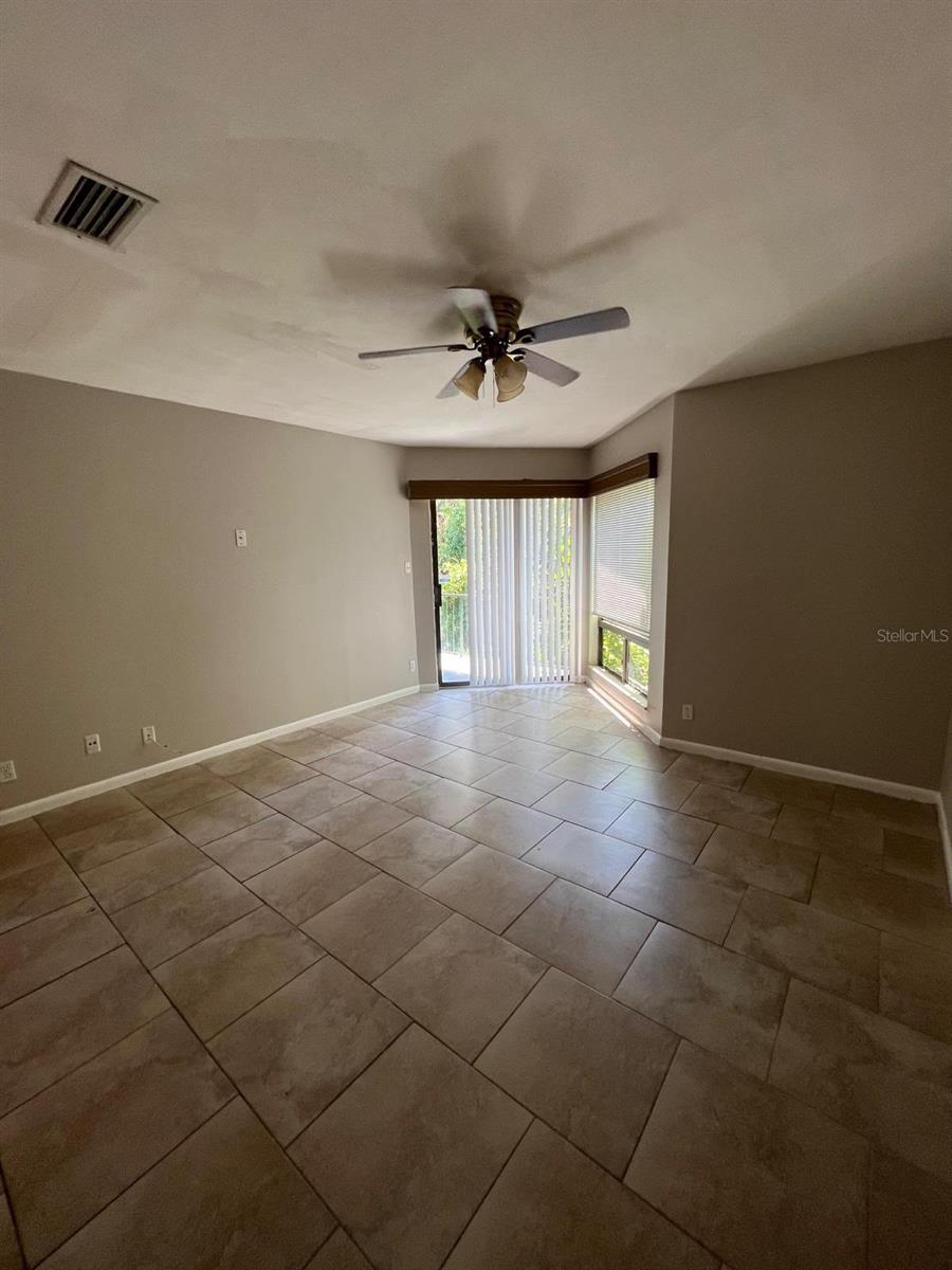 LEMON TREE CONDO SEC 01 - Residential Lease