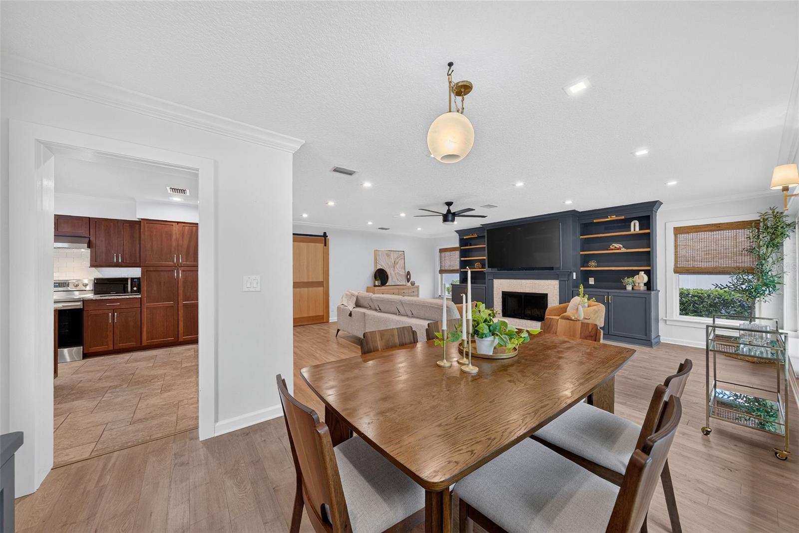 OAKLAND SHORES 1ST ADD - Residential
