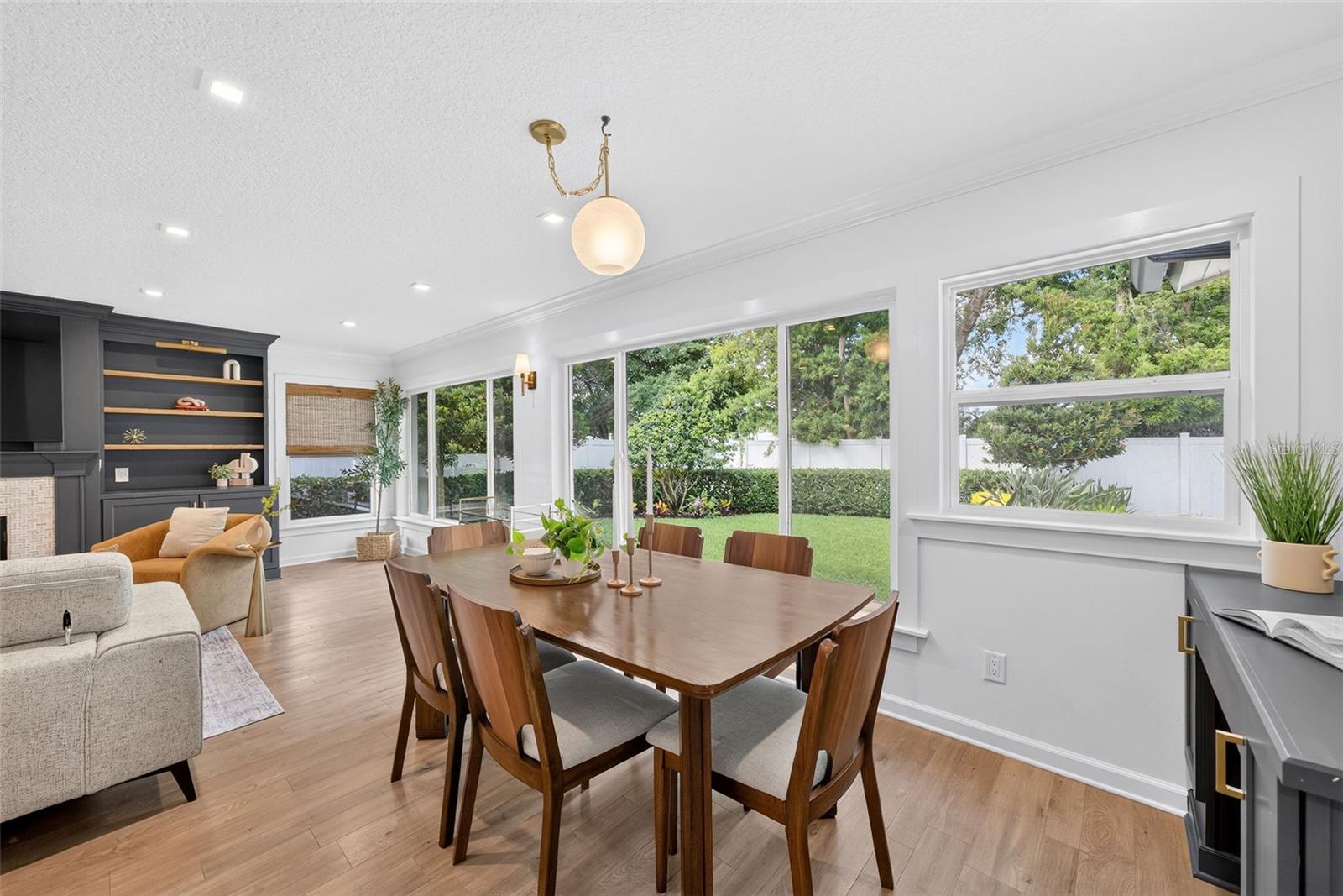 OAKLAND SHORES 1ST ADD - Residential