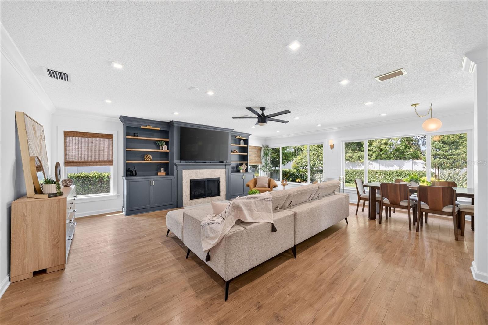 OAKLAND SHORES 1ST ADD - Residential