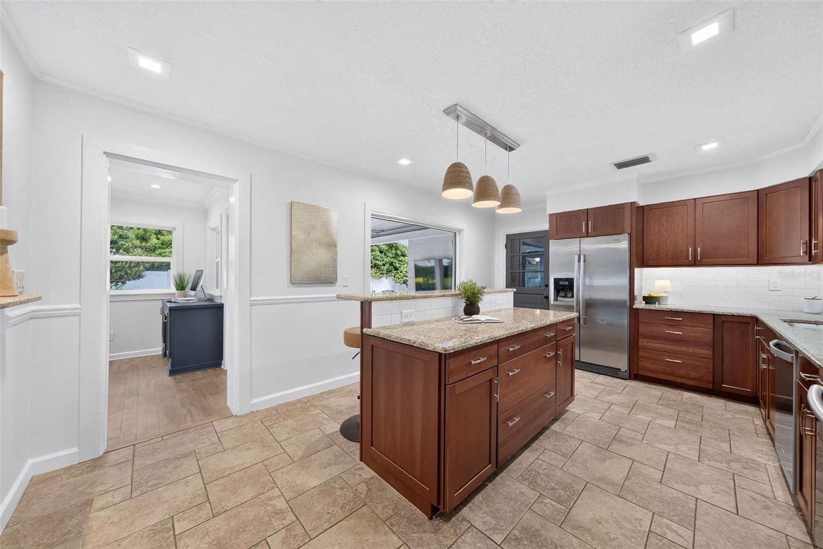 OAKLAND SHORES 1ST ADD - Residential