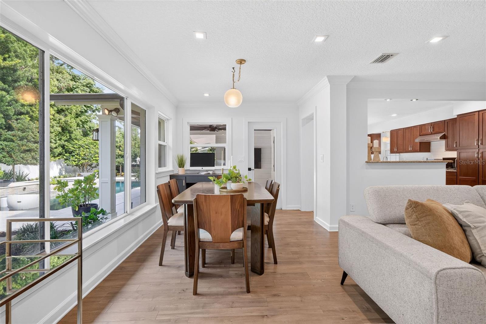 OAKLAND SHORES 1ST ADD - Residential