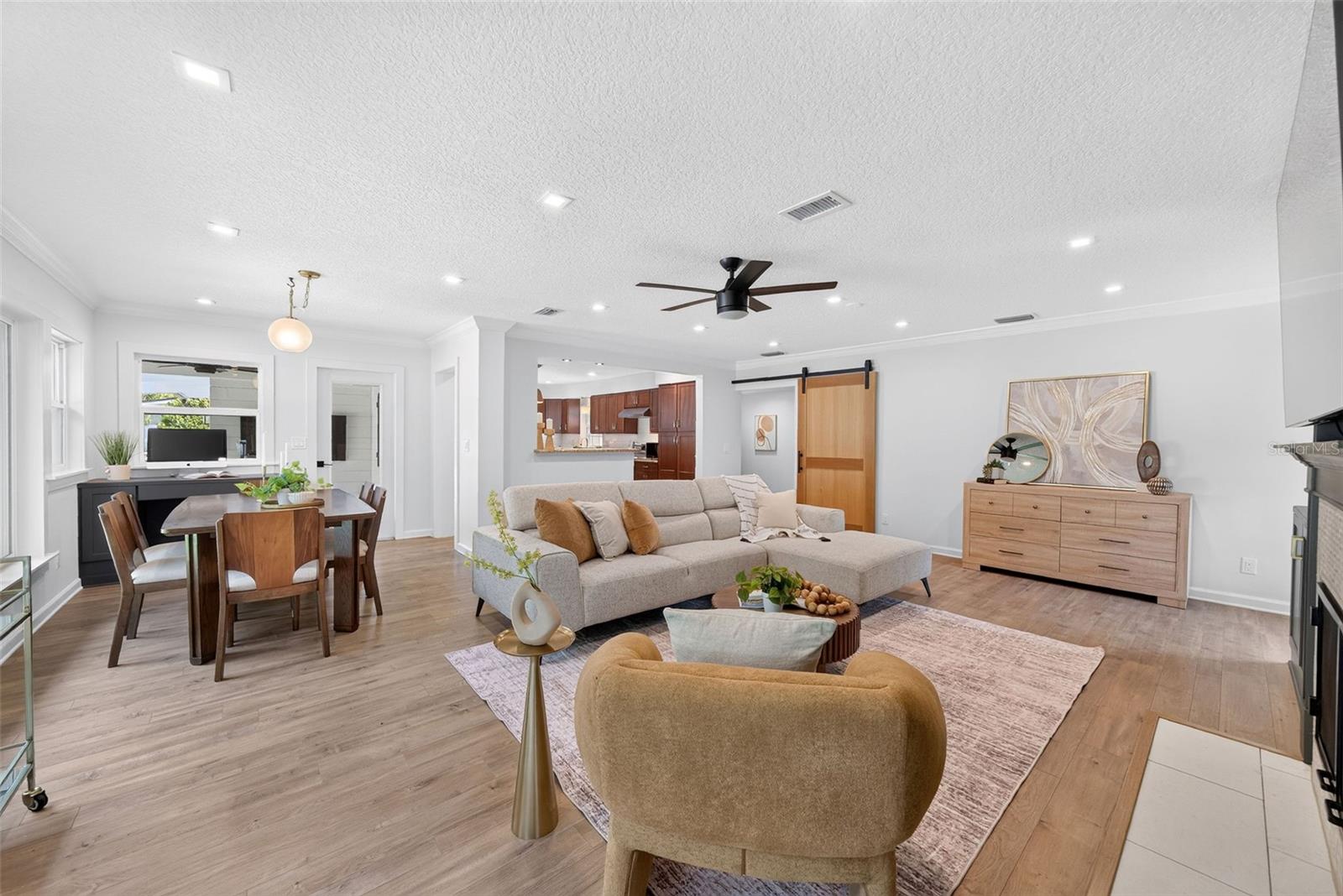 OAKLAND SHORES 1ST ADD - Residential
