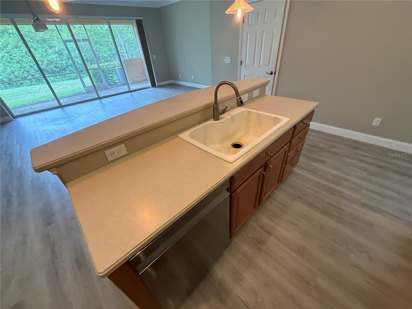 LEXINGTON PH IV - Residential