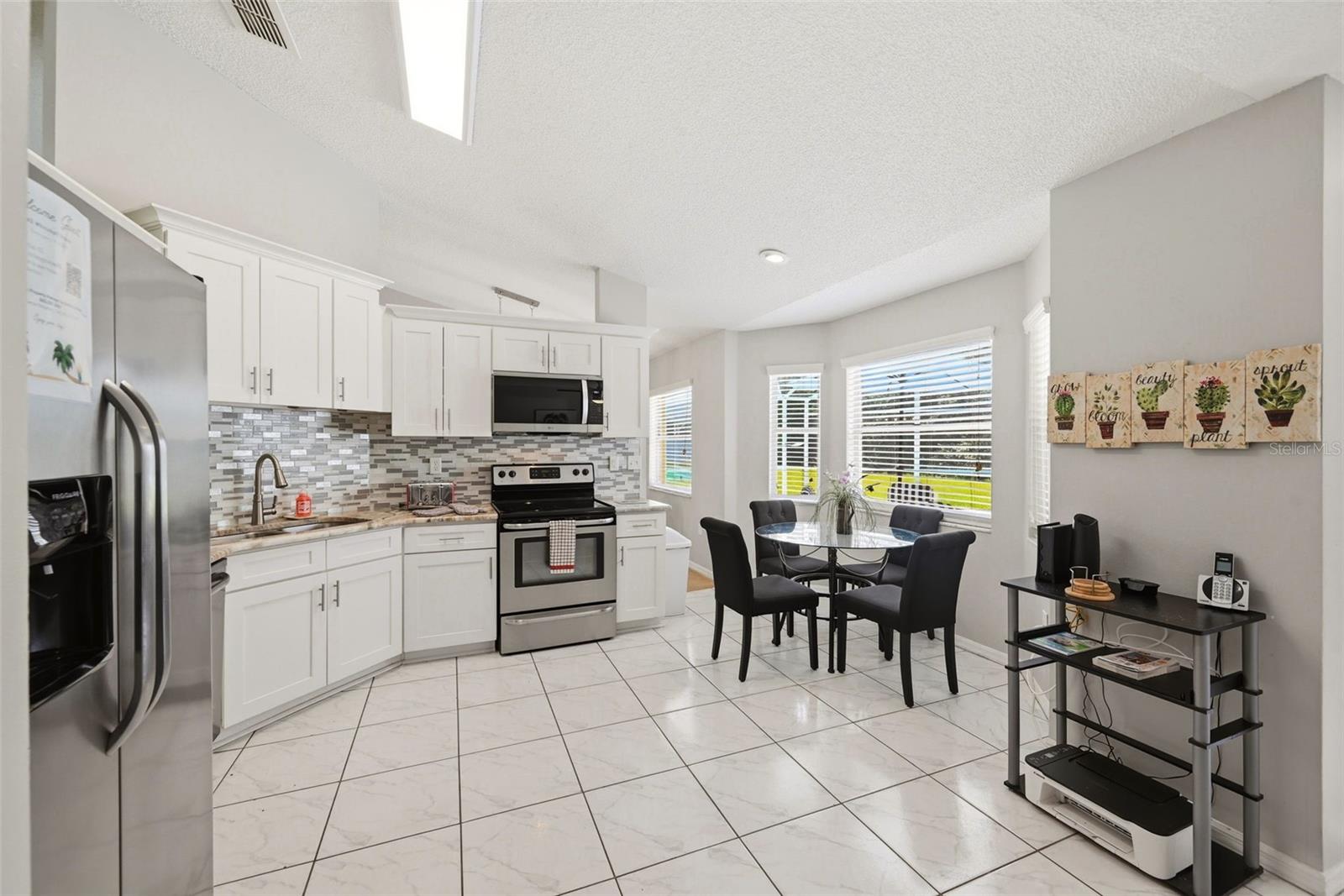 BENTLEY OAKS - Residential