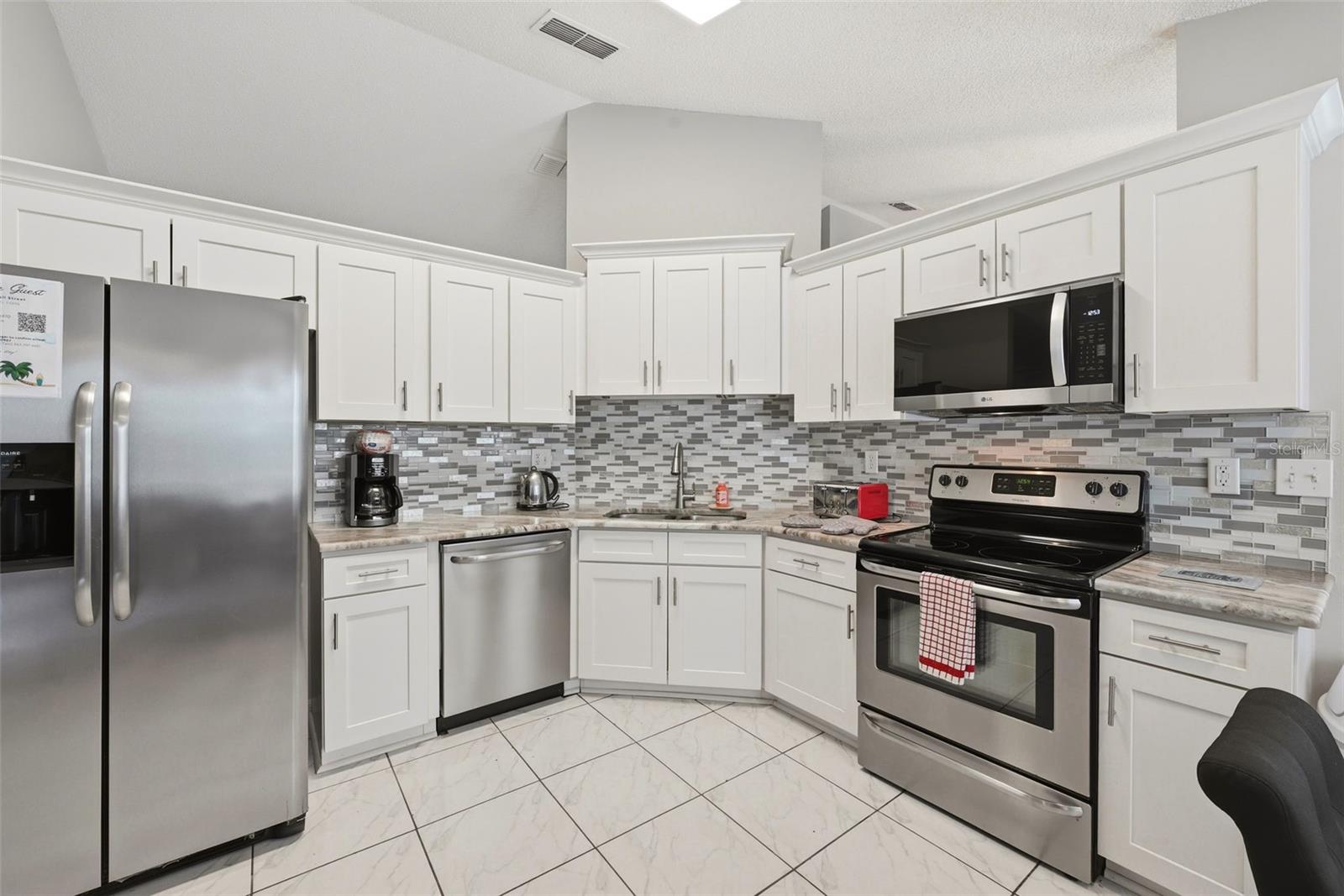BENTLEY OAKS - Residential