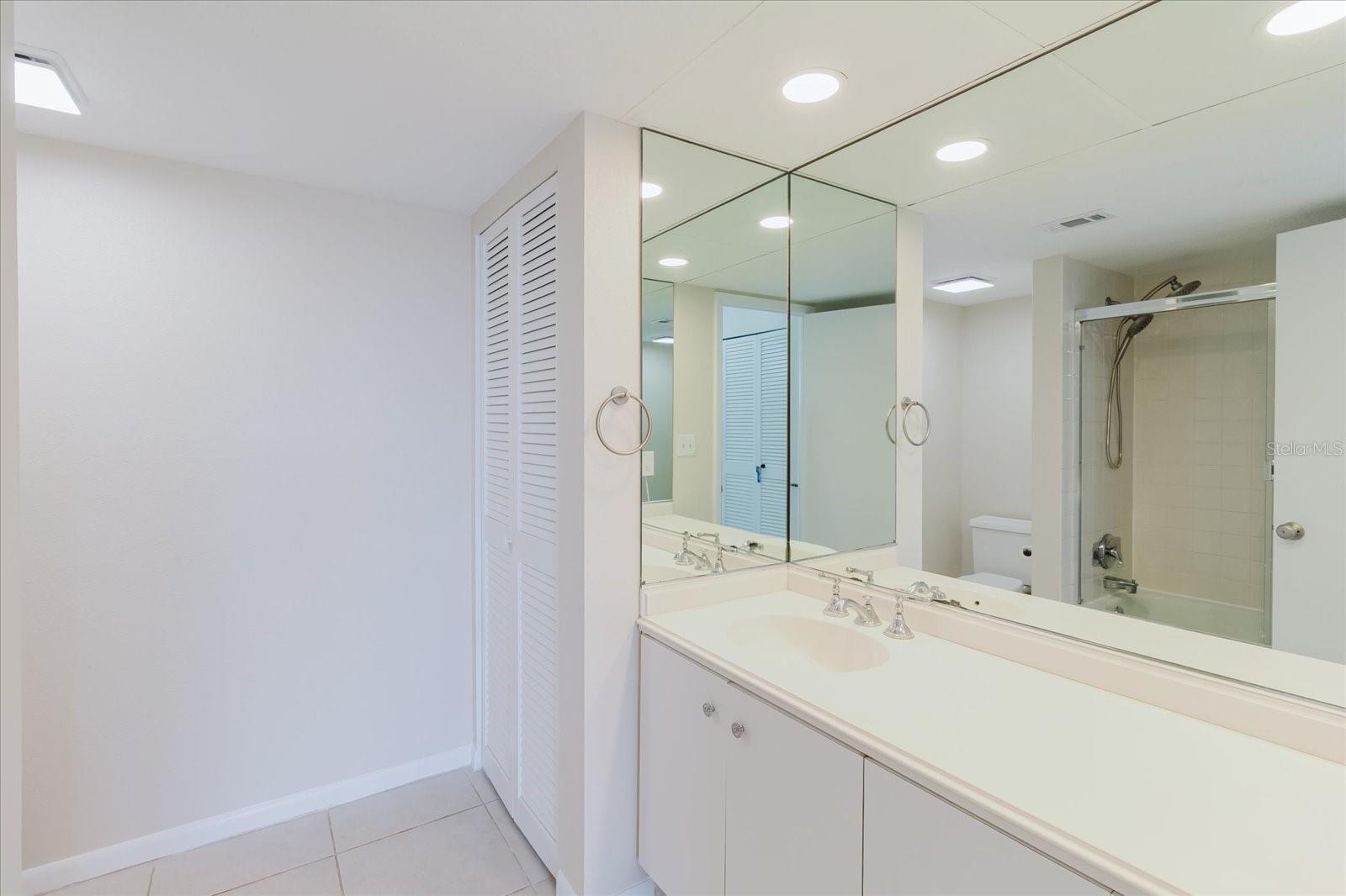 BELLEVIEW BILTMORE VILLAS BAYSHORE I - Residential Lease