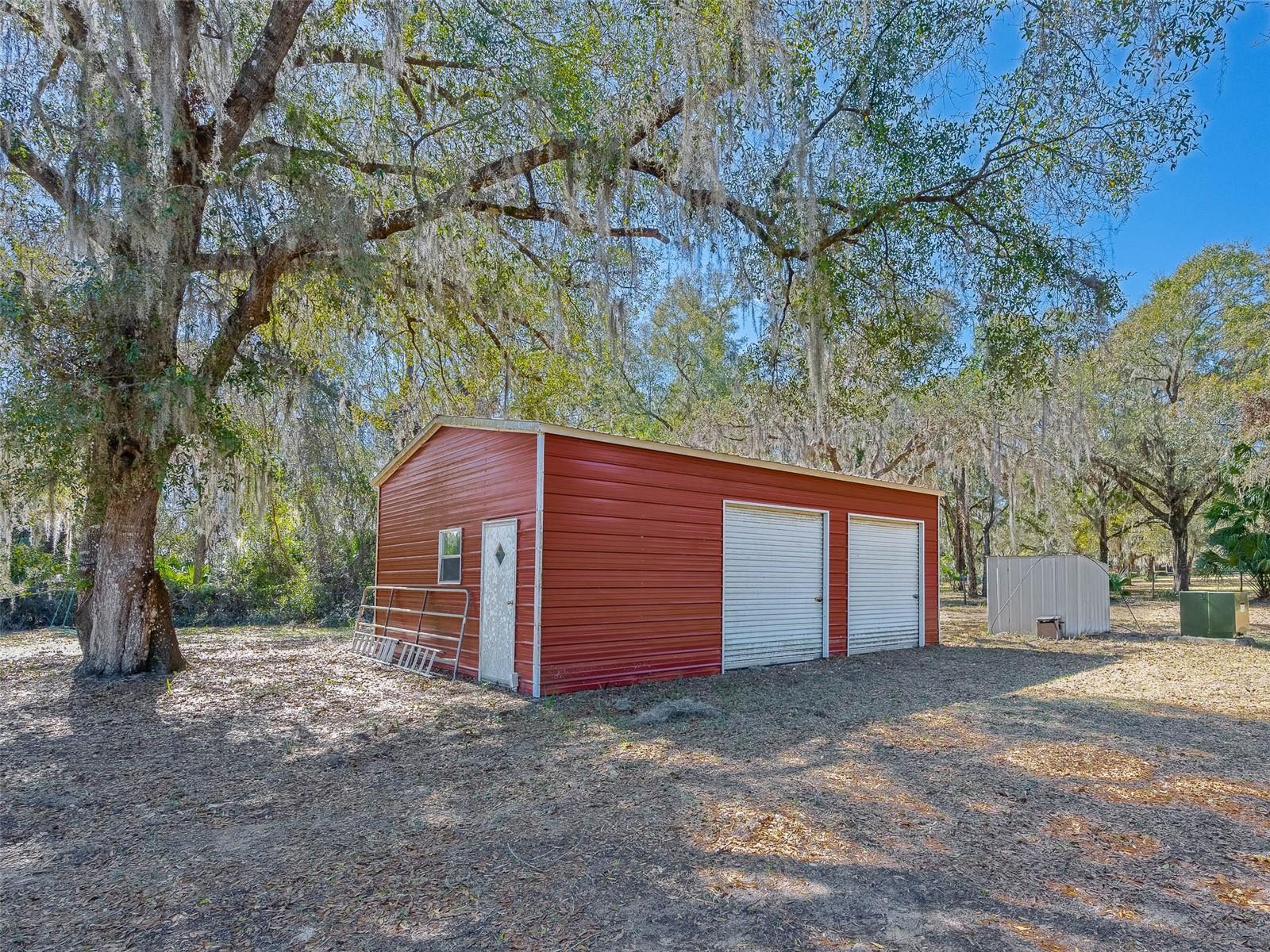 LAKE BRYANT SHORES - Residential