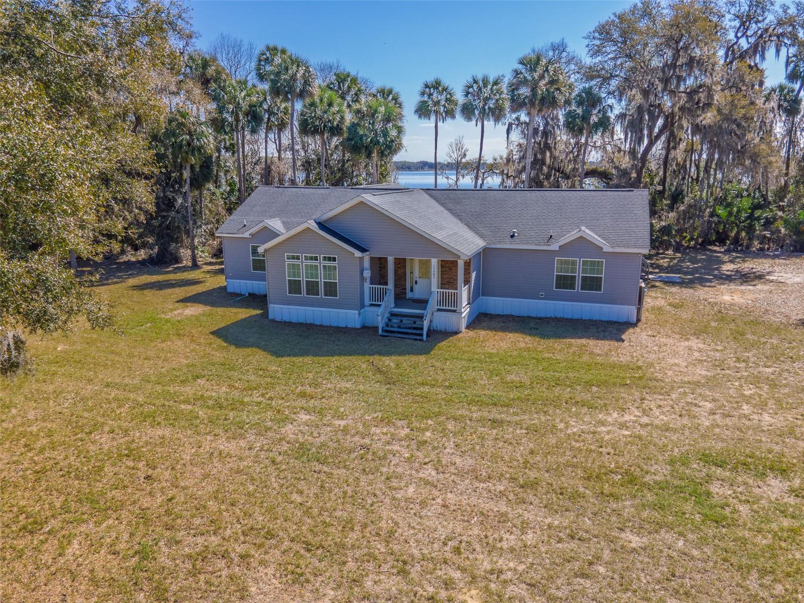 LAKE BRYANT SHORES - Residential