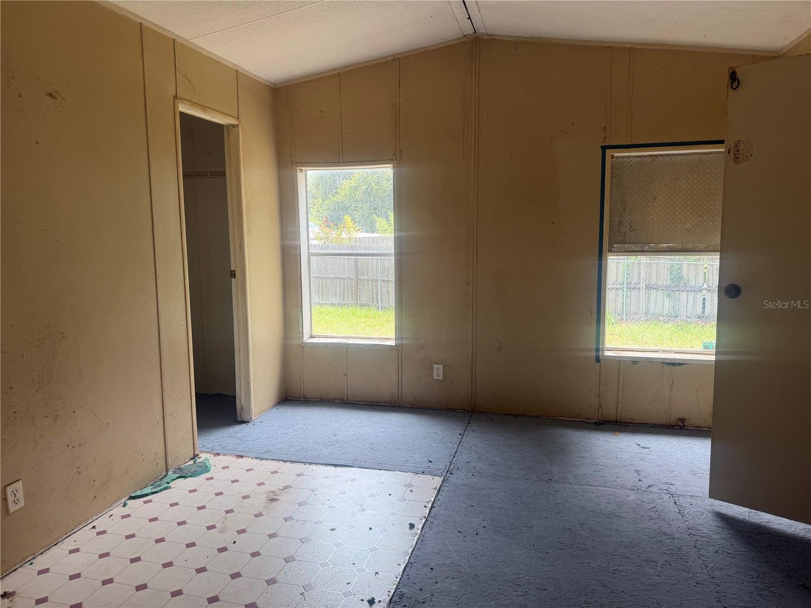 TROPICAL ACRES SOUTH UNIT 3 - Residential