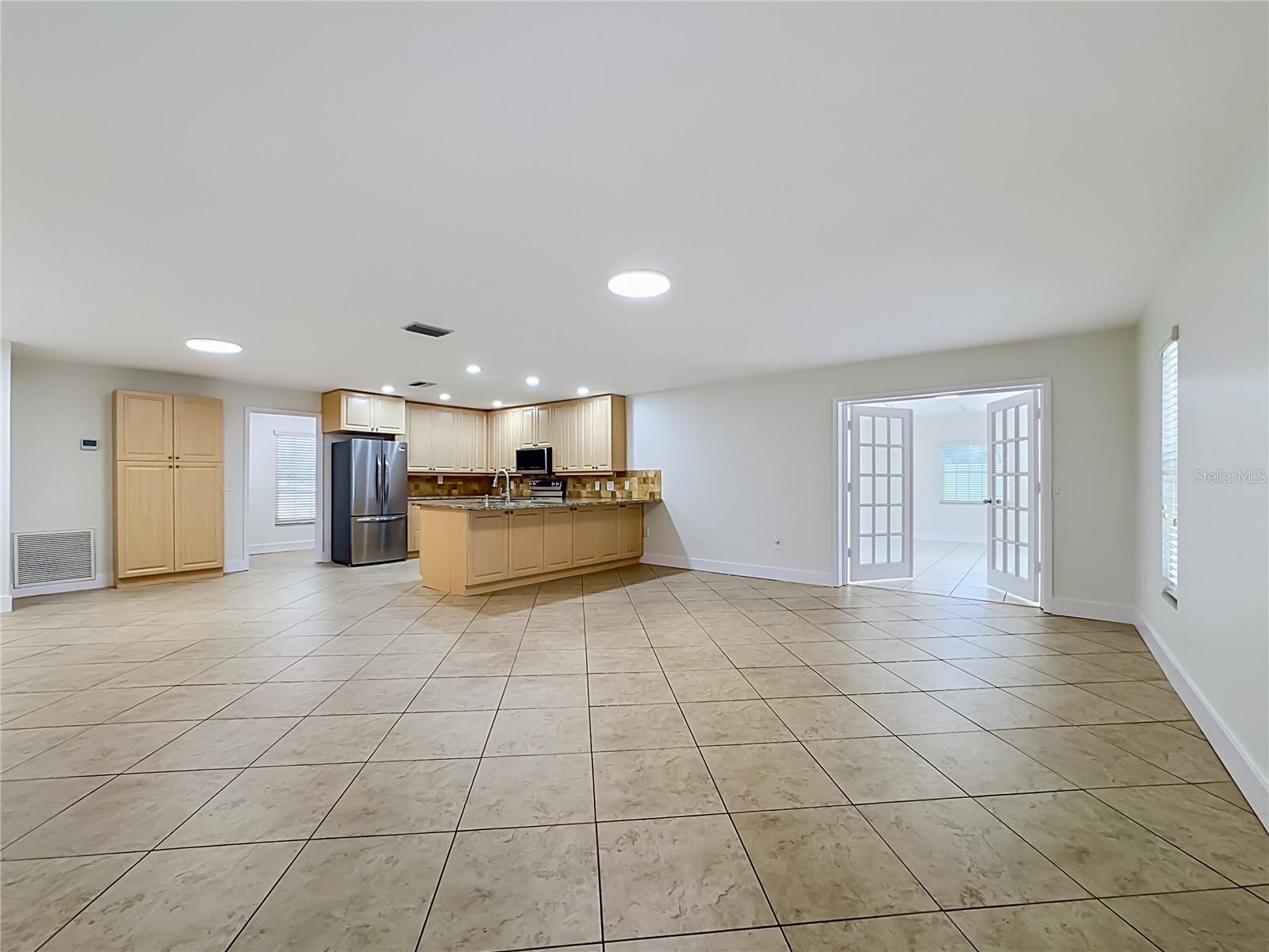 ROLLING ACRES - Residential