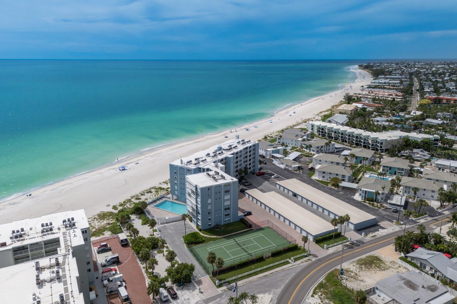 MARTINIQUE APTS NORTH - Residential