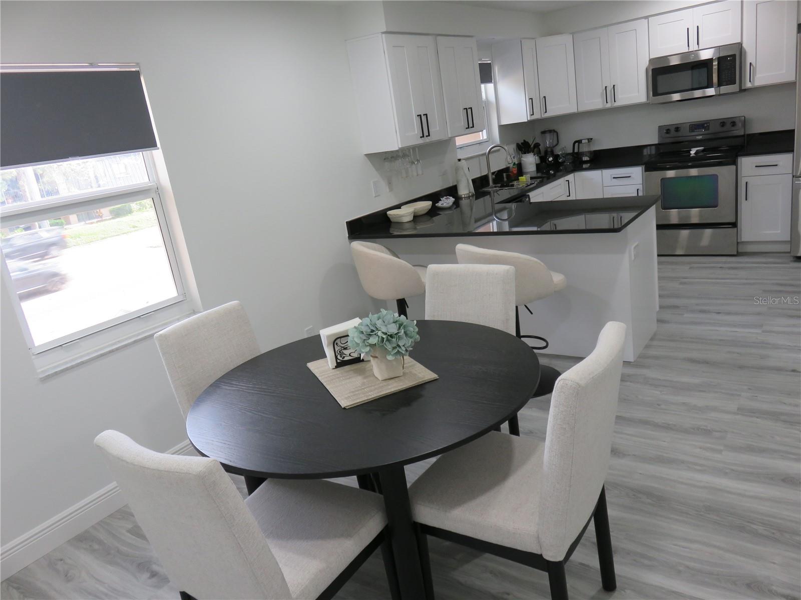 SWEETWATER TWNHM CONDO PH3 - Residential Lease