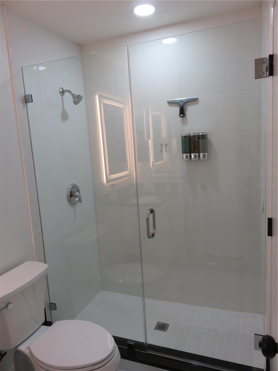 SWEETWATER TWNHM CONDO PH3 - Residential Lease