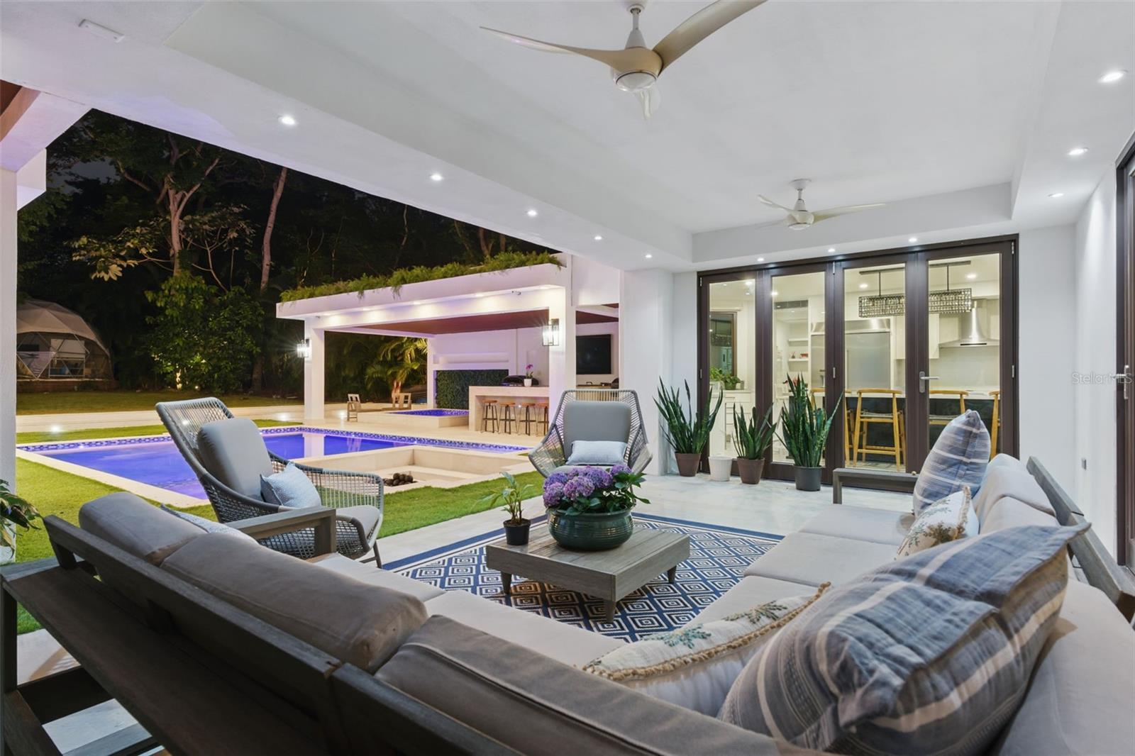 DORADO BEACH EAST - Residential