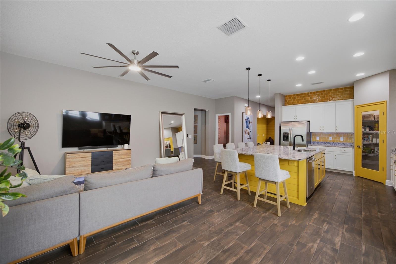 ROSE GARDEN ACRES - Residential