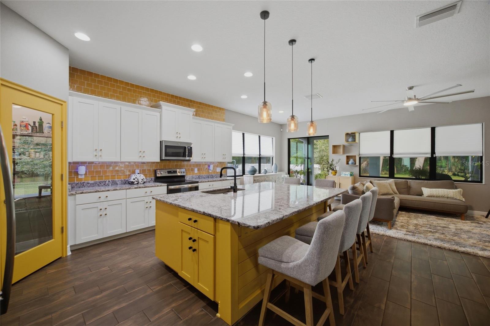 ROSE GARDEN ACRES - Residential