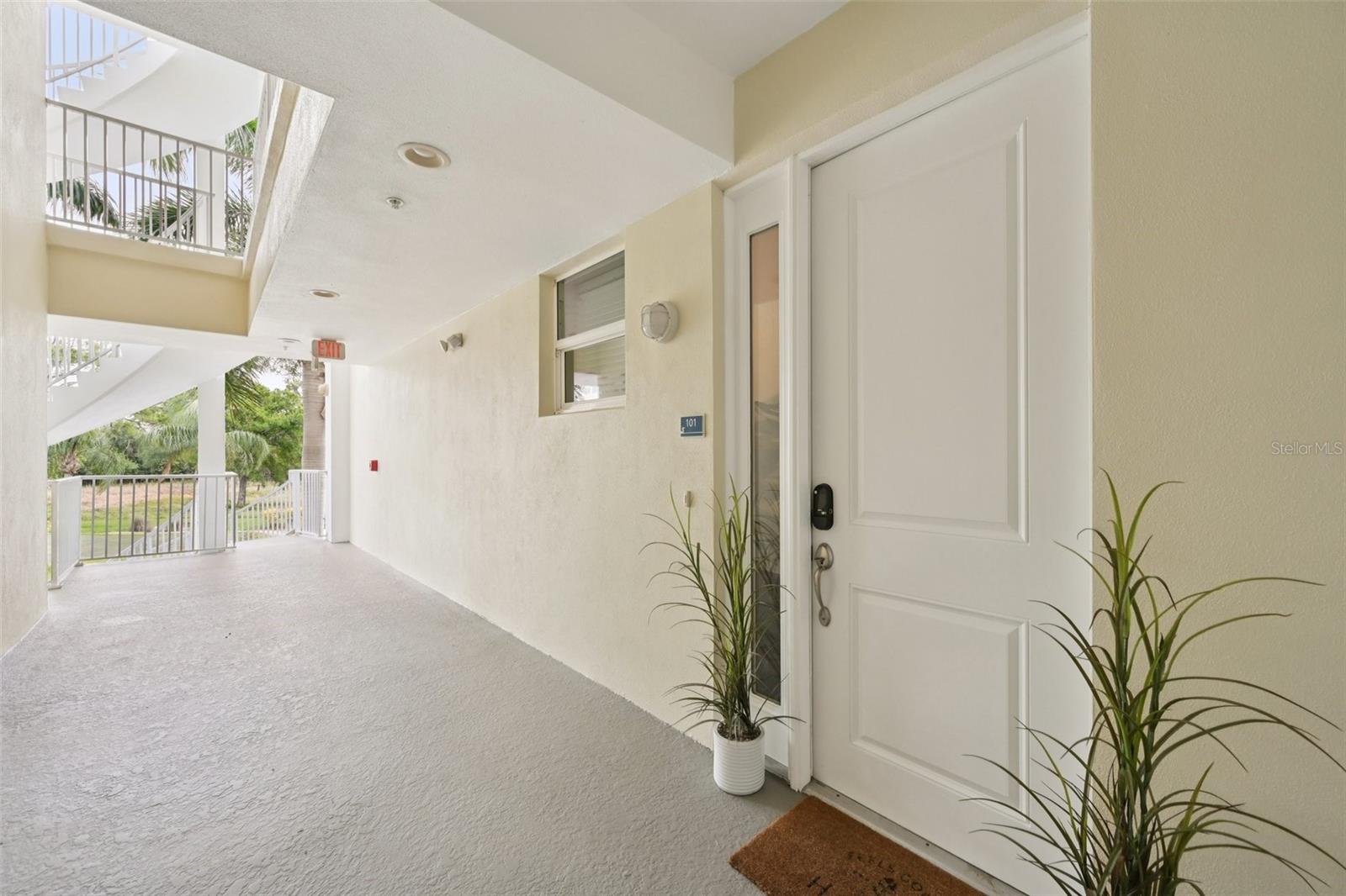 PALMA SOLA BAY CLUB PH 7 - Residential