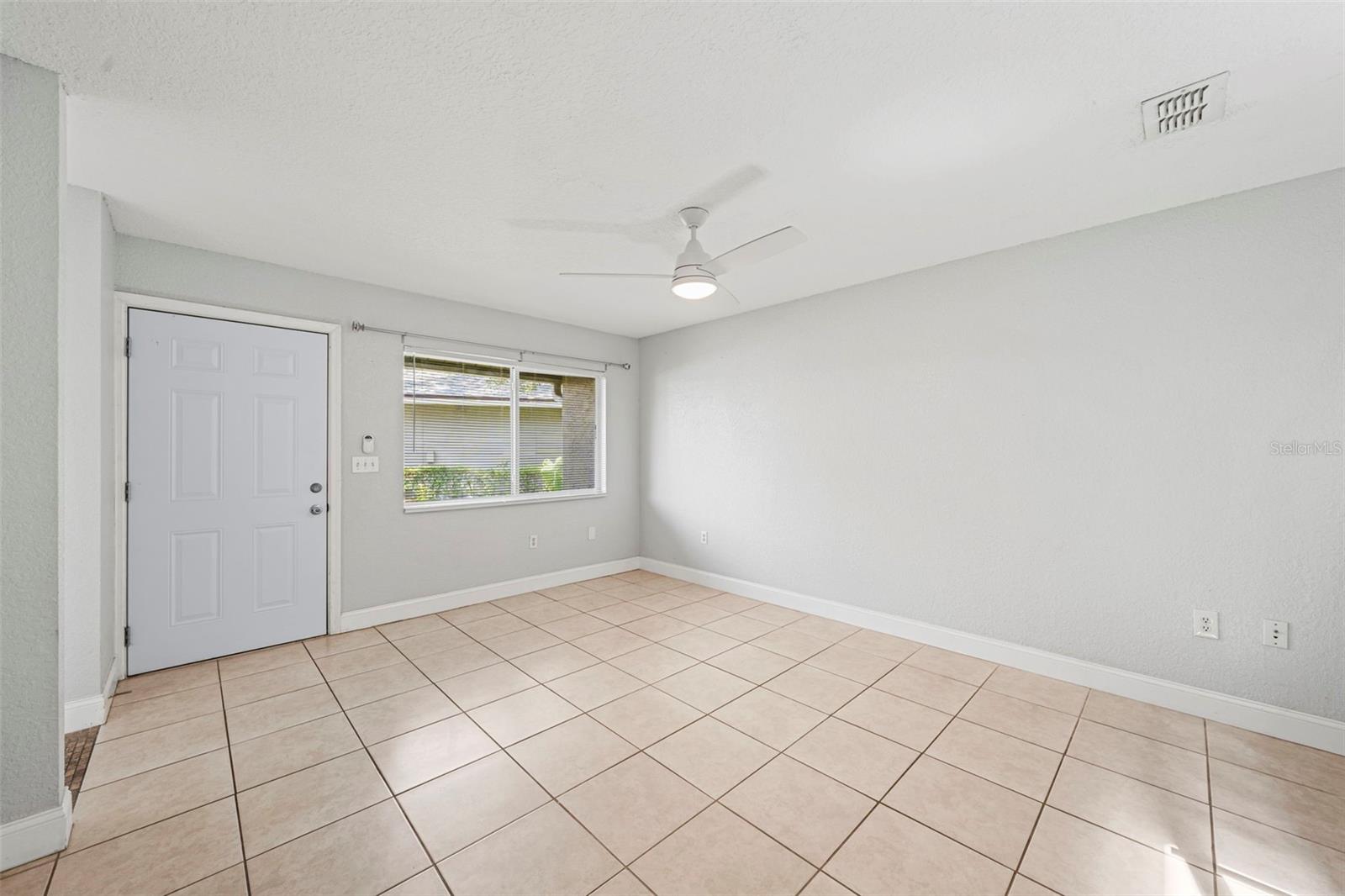PHEASANT RUN AT ROSEMONT CONDO - Residential