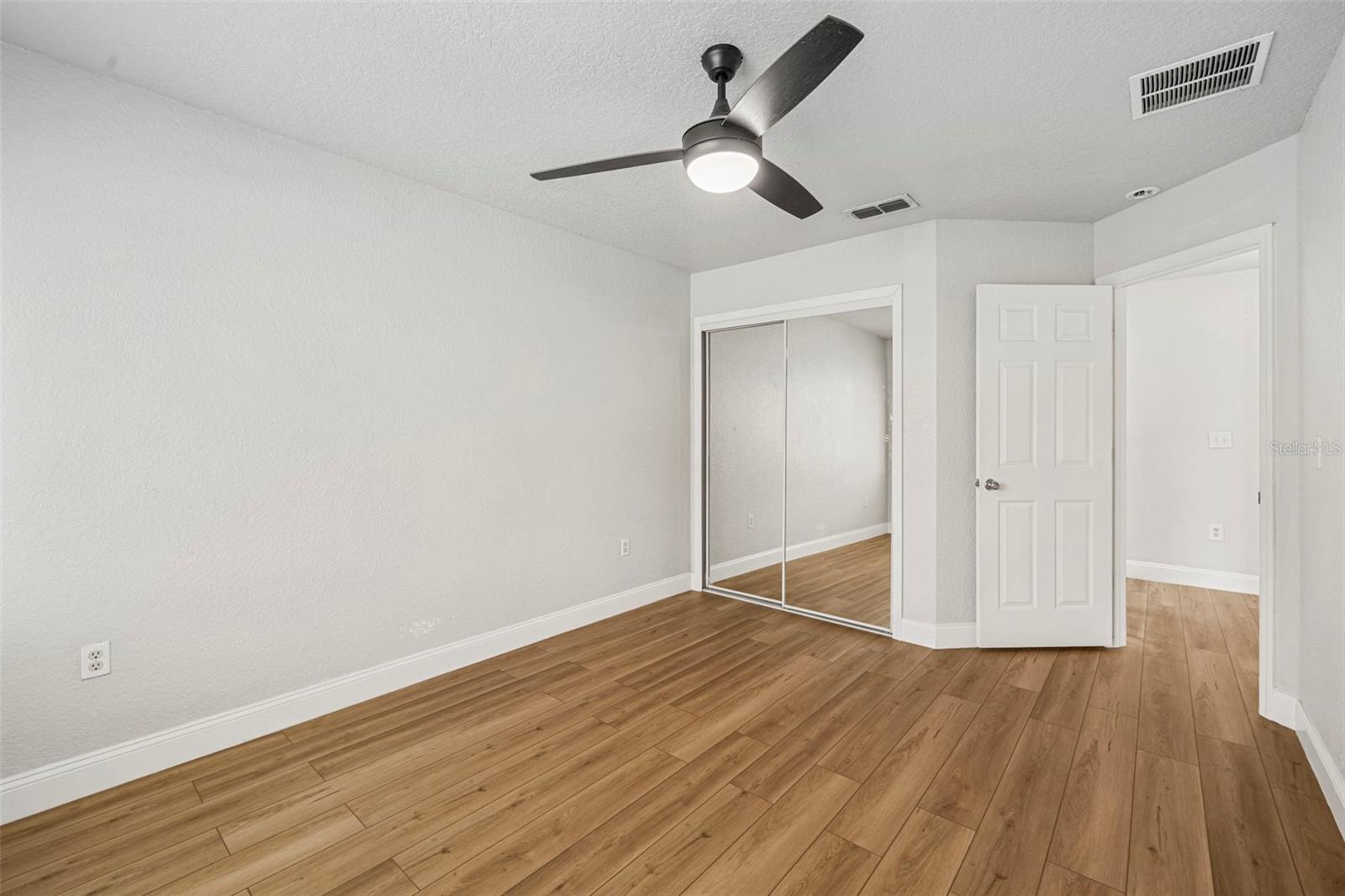 PHEASANT RUN AT ROSEMONT CONDO - Residential