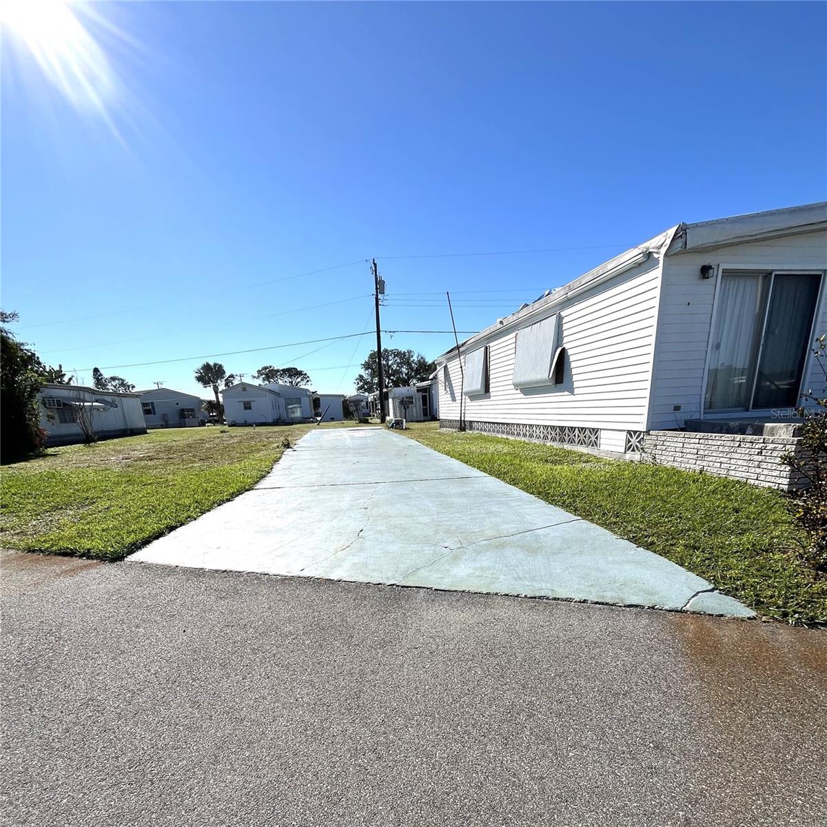 Great opportunity to put a new home on this nice sized lot. Very active 55+ community with resort like amenities and a beautiful marina with gulf access. Convenient to beaches, shopping, dining, Atlanta Braves ballfield, downtown Wellen Park, airports and so much more. Call today for more details. Survey available.