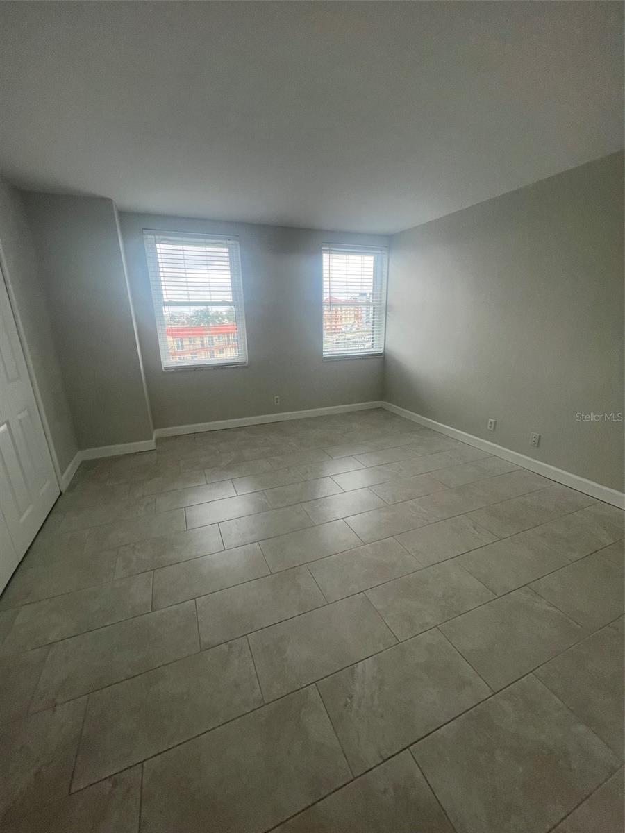 PARADISE ISLAND TOWERS CONDO - Residential Lease