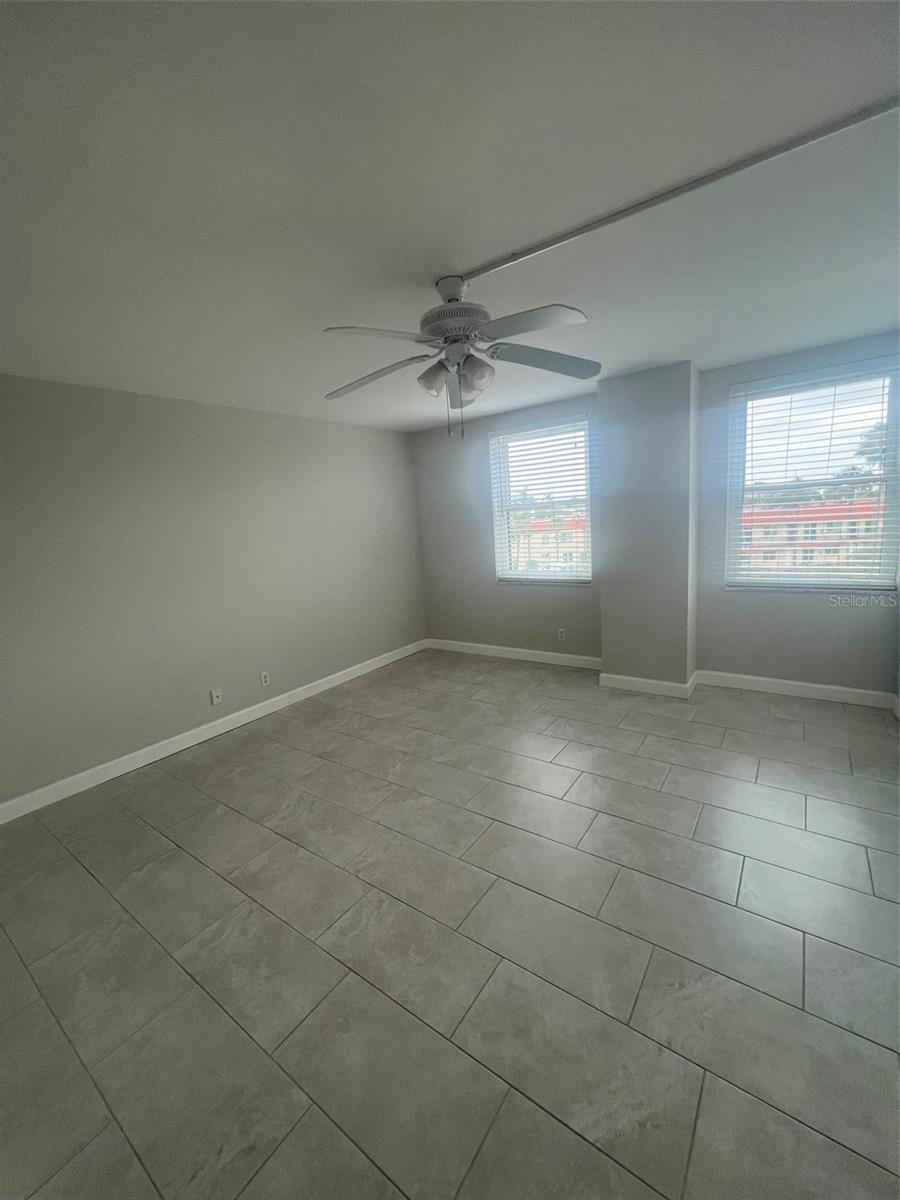 PARADISE ISLAND TOWERS CONDO - Residential Lease