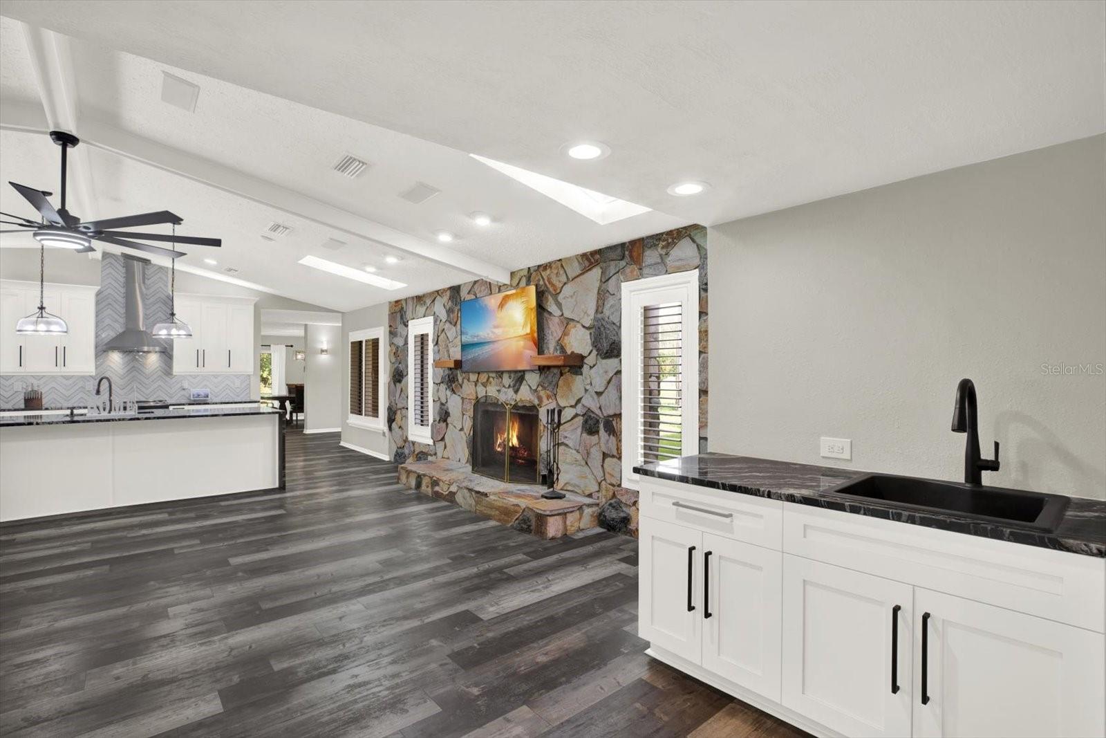 RIVER COUNTRY ESTATES - Residential