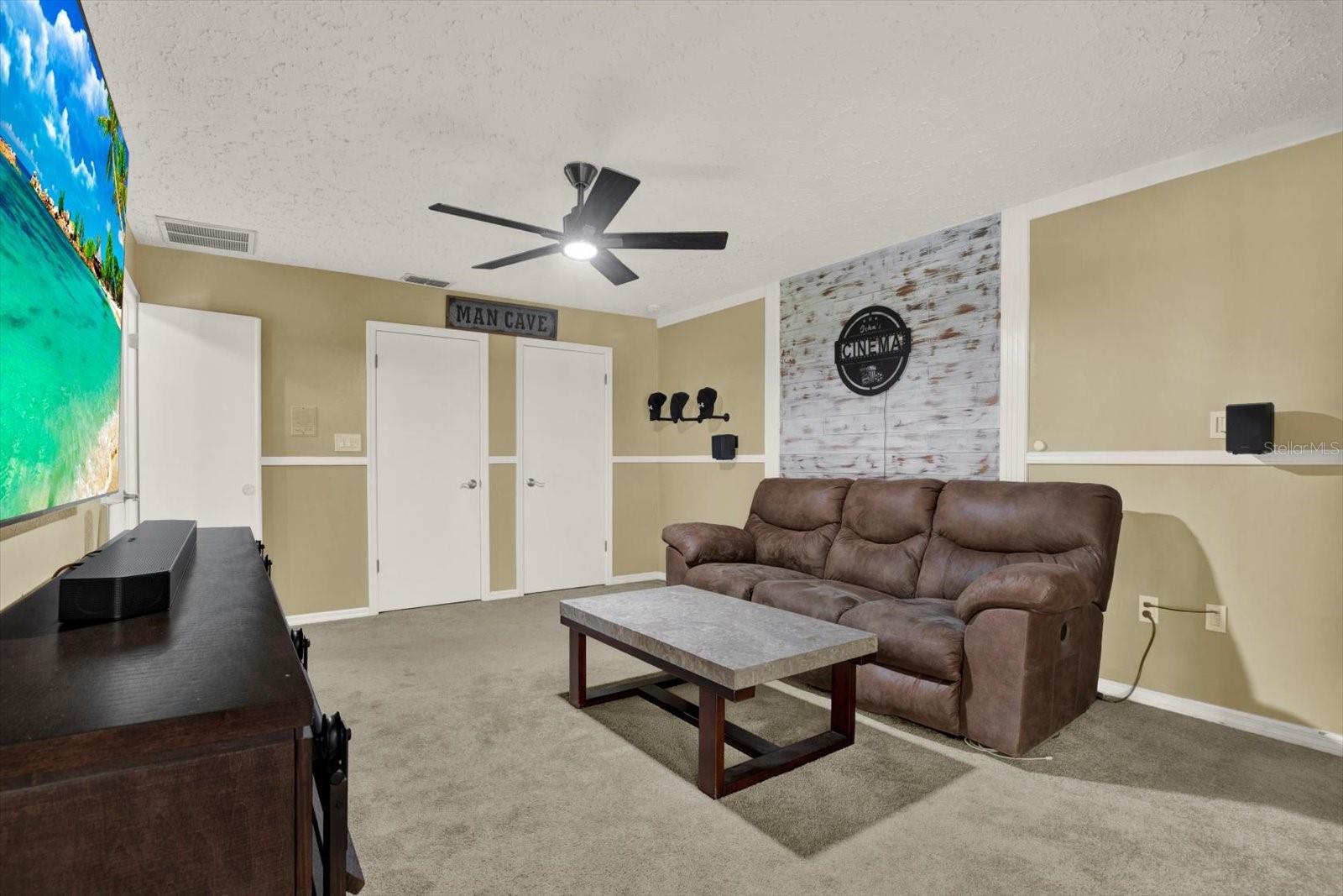 RIVER COUNTRY ESTATES - Residential