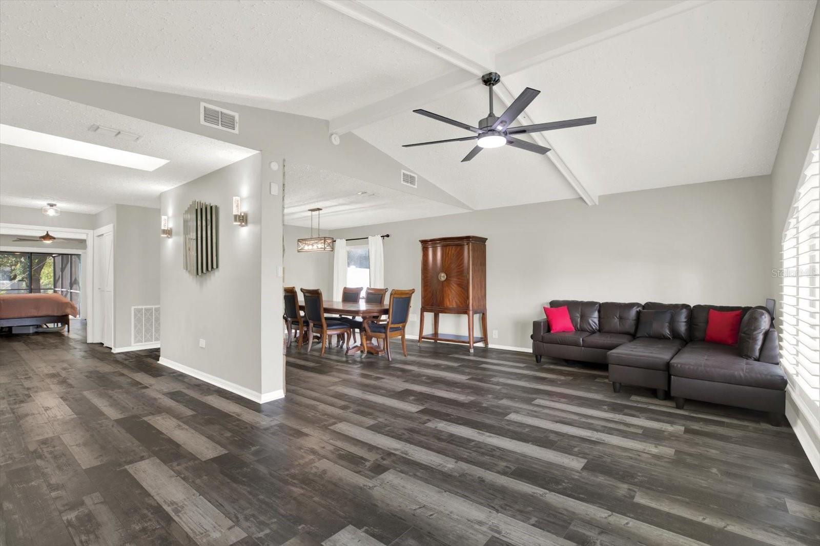 RIVER COUNTRY ESTATES - Residential