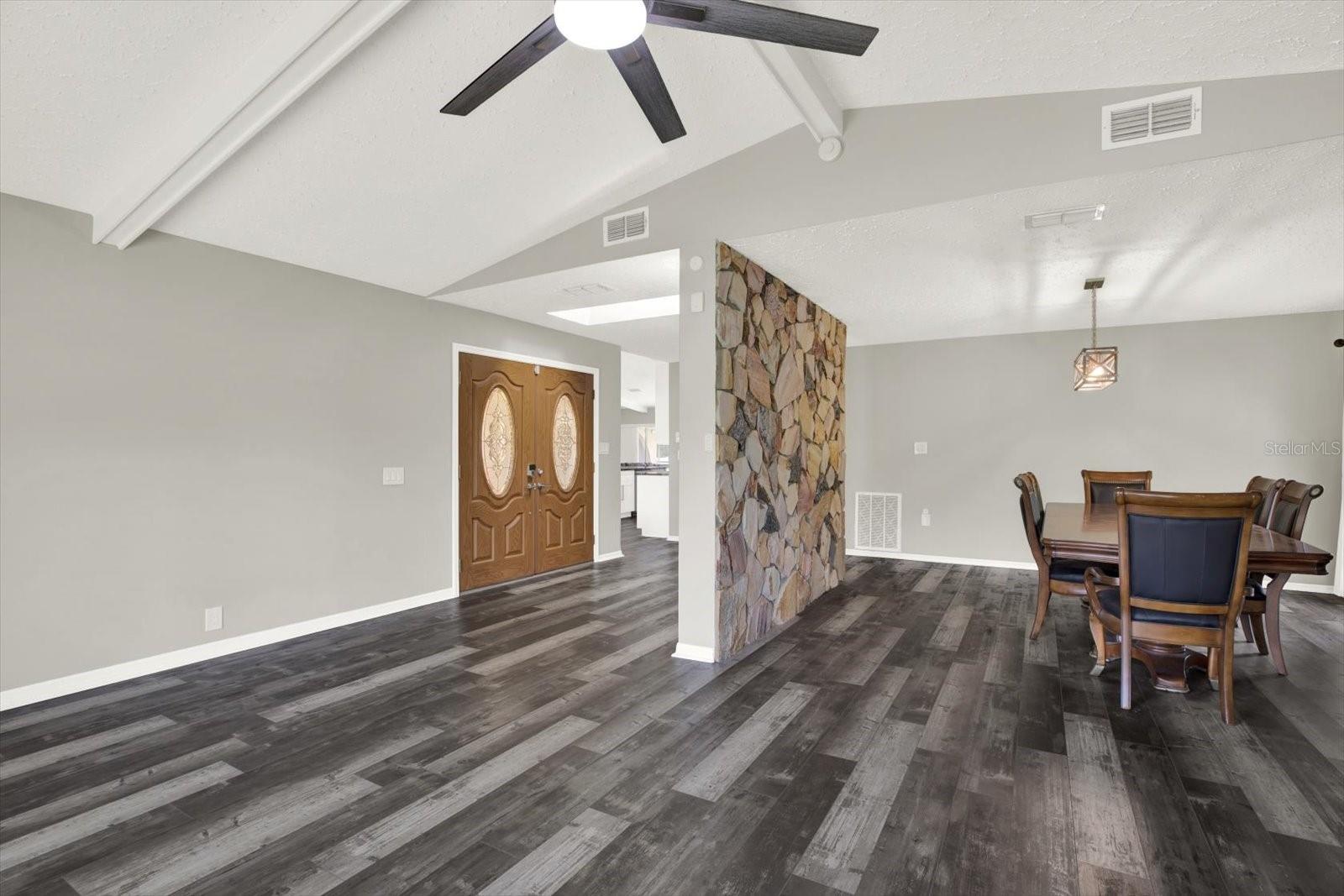 RIVER COUNTRY ESTATES - Residential