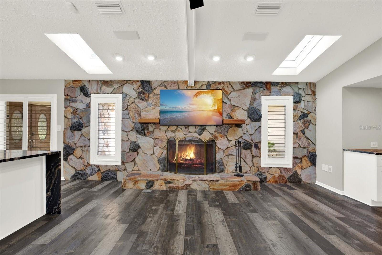 RIVER COUNTRY ESTATES - Residential