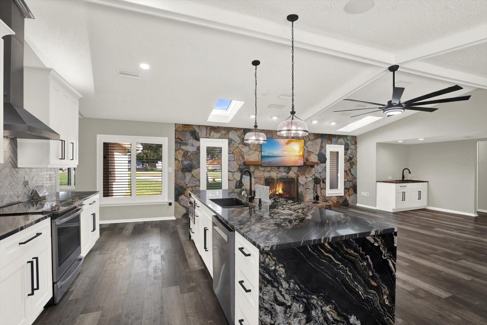 RIVER COUNTRY ESTATES - Residential