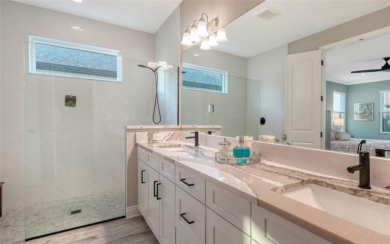 PROMENADE ESTATES PH I - Residential