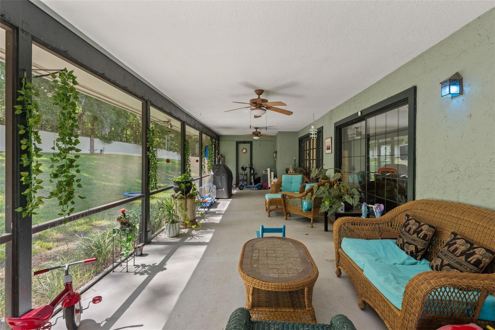 NORTHRIDGE - Residential