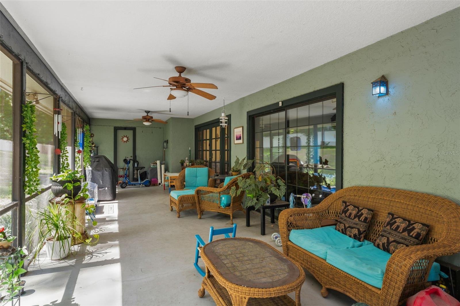 NORTHRIDGE - Residential