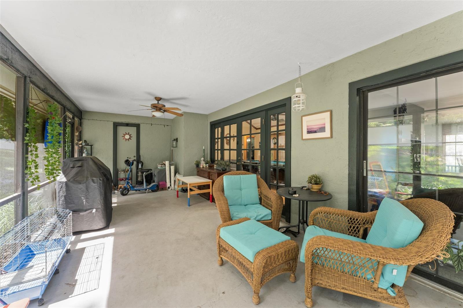 NORTHRIDGE - Residential