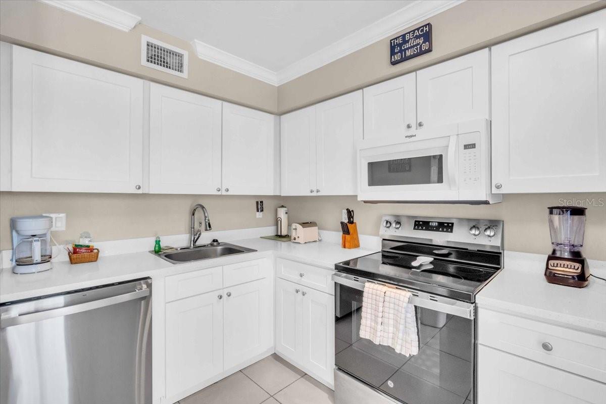 SILVER SANDS - Residential