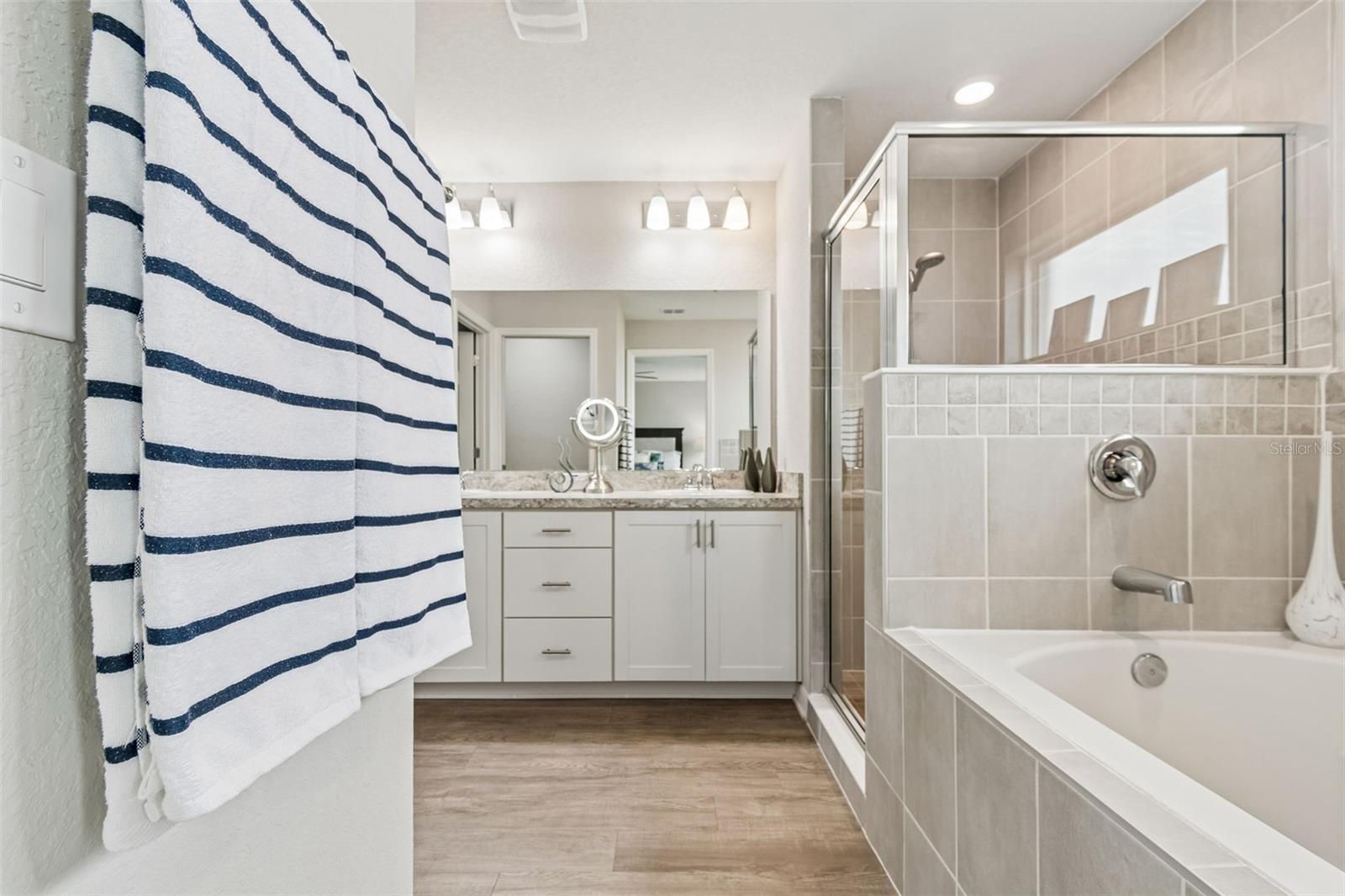 RIDGEWOOD - Residential