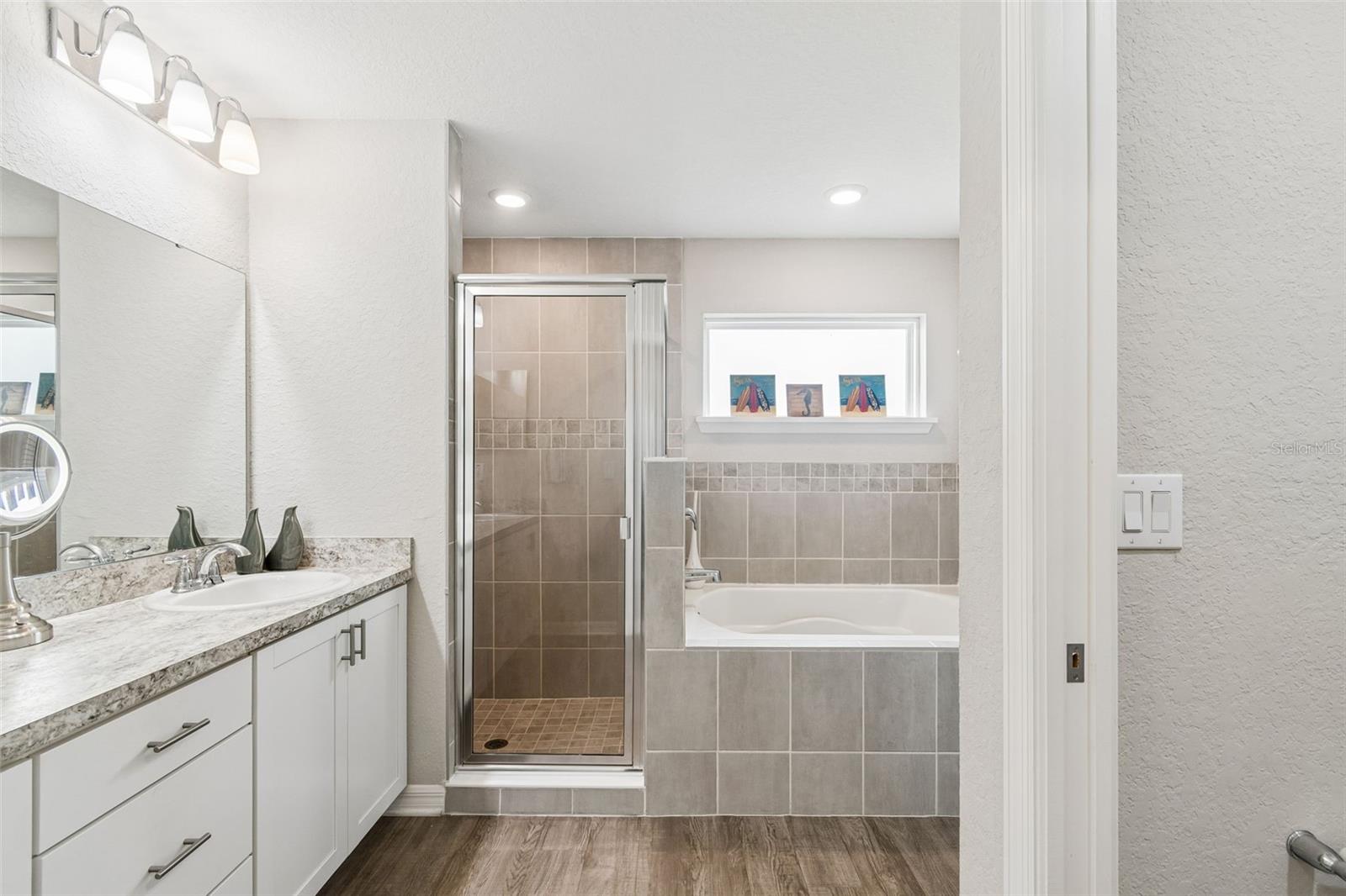RIDGEWOOD - Residential