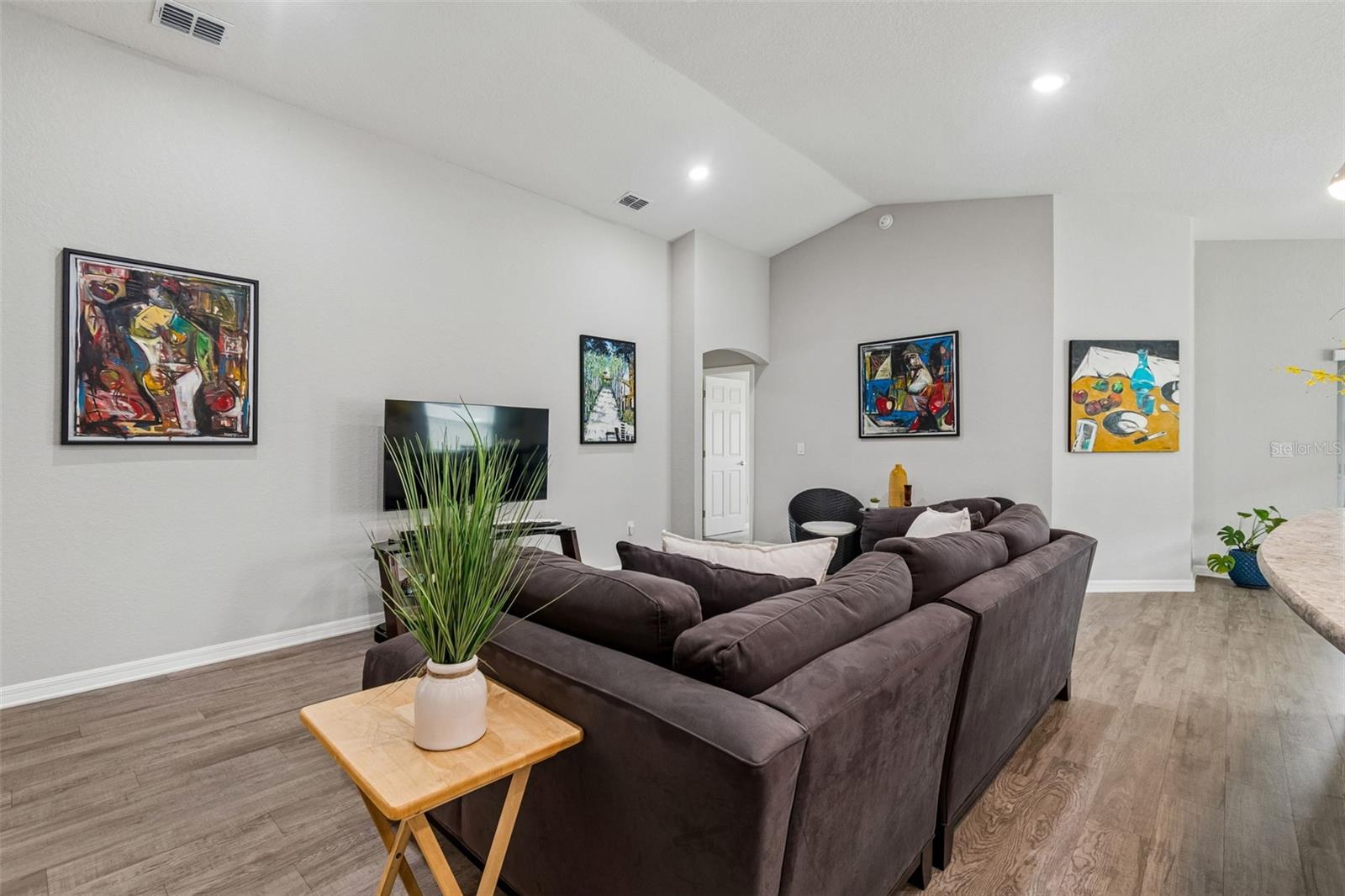 RIDGEWOOD - Residential