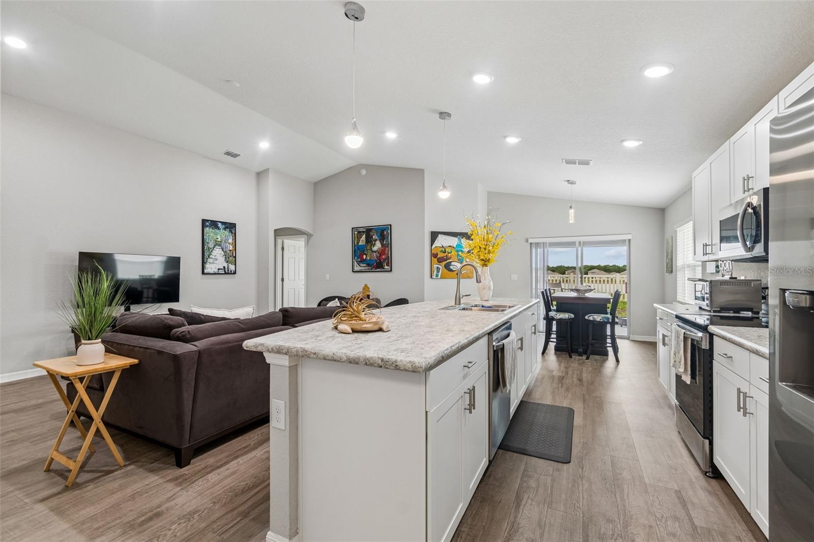 RIDGEWOOD - Residential