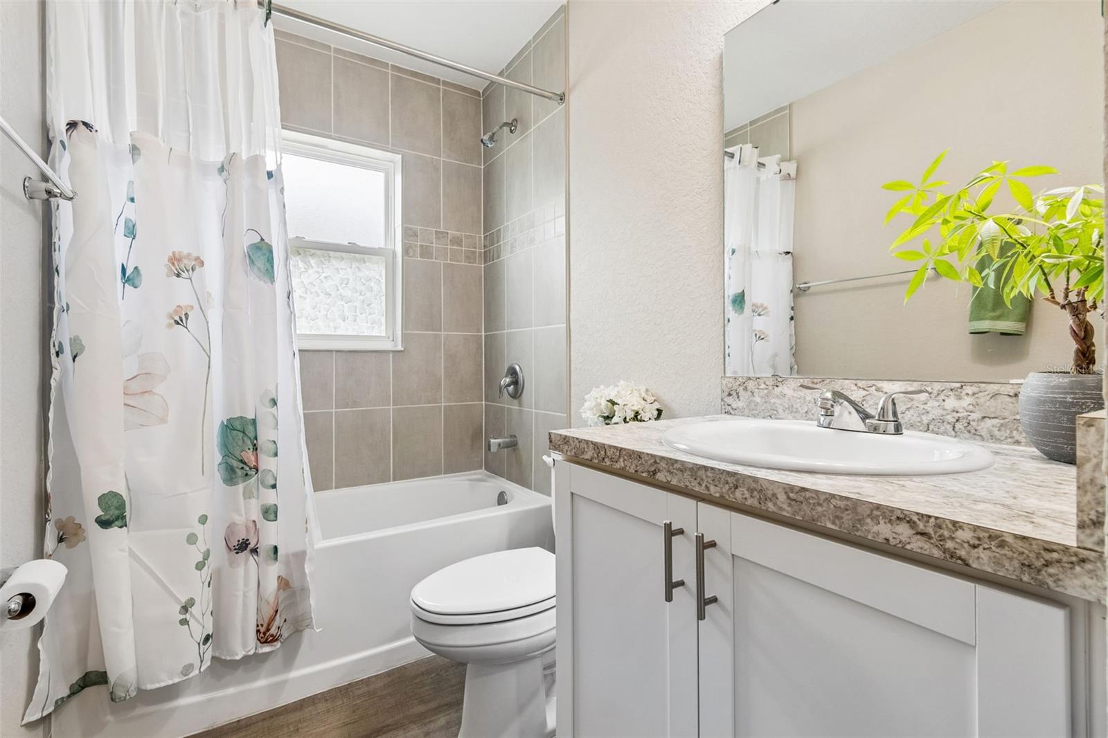RIDGEWOOD - Residential