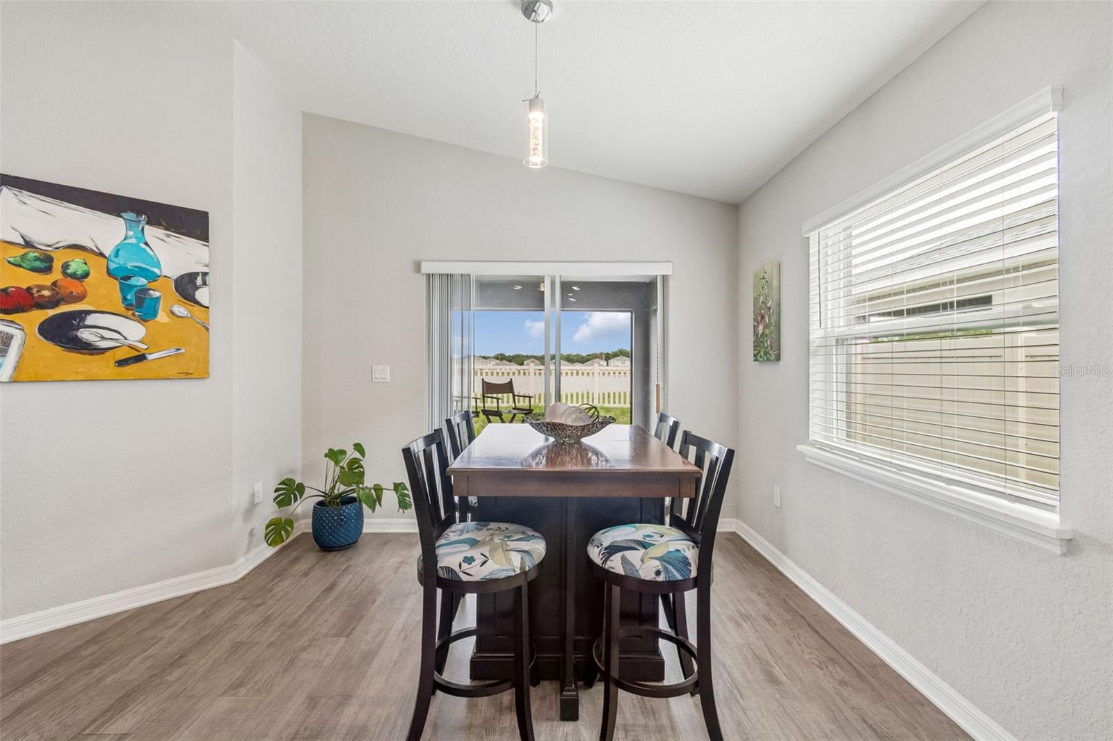 RIDGEWOOD - Residential