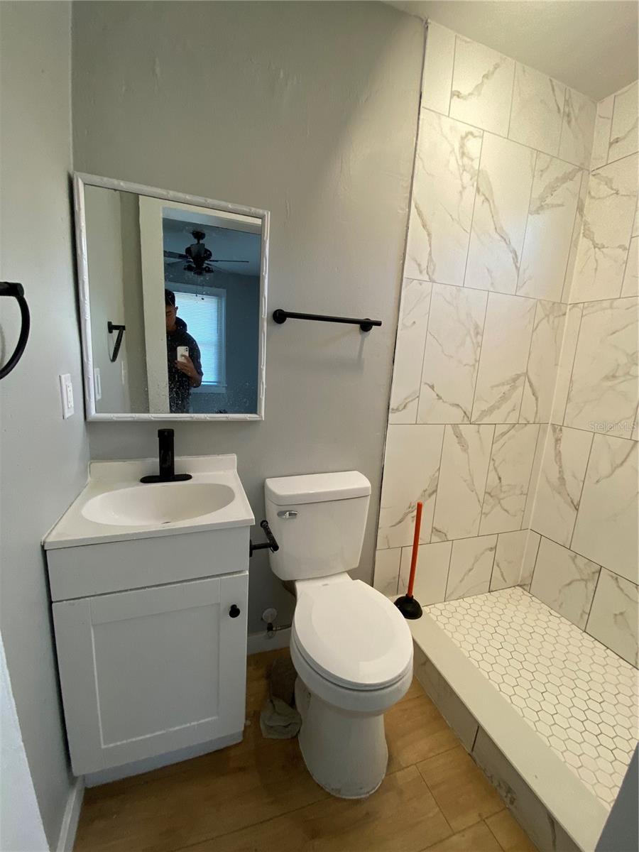 FRUITLAND HEIGHTS B - Residential