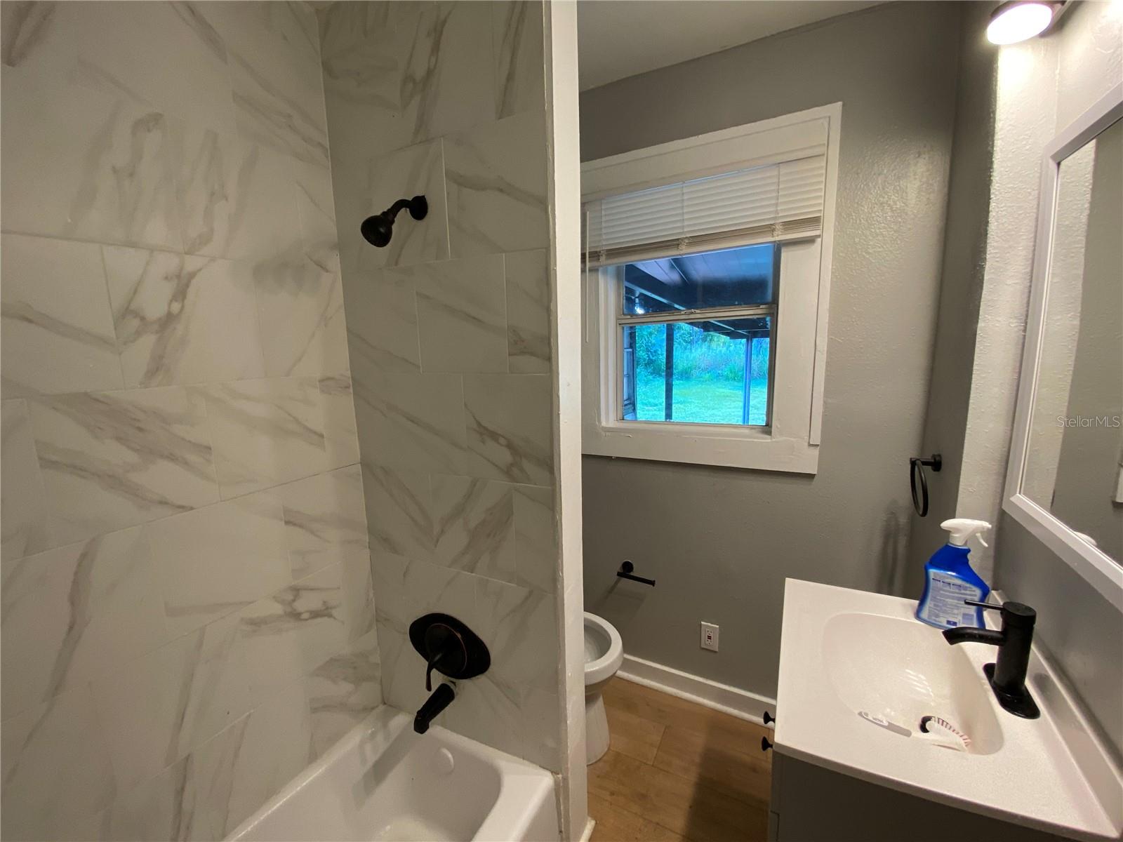 FRUITLAND HEIGHTS B - Residential
