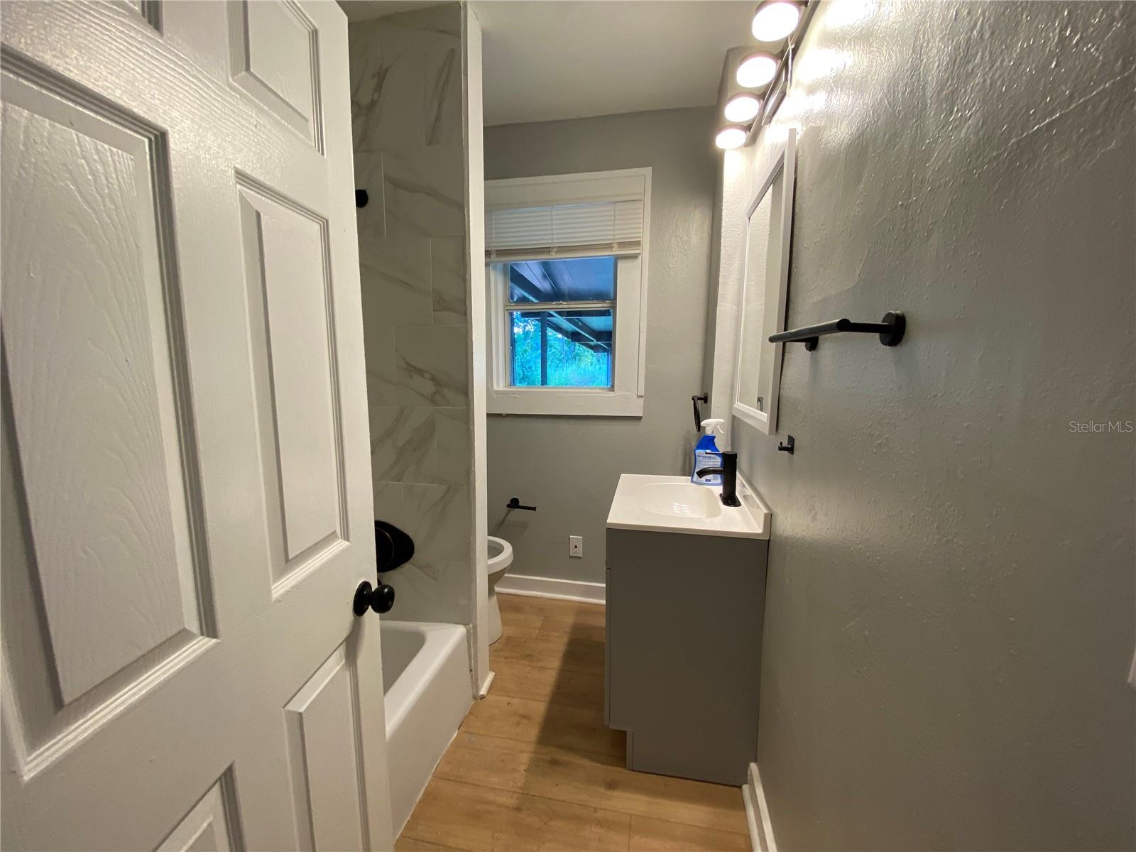 FRUITLAND HEIGHTS B - Residential