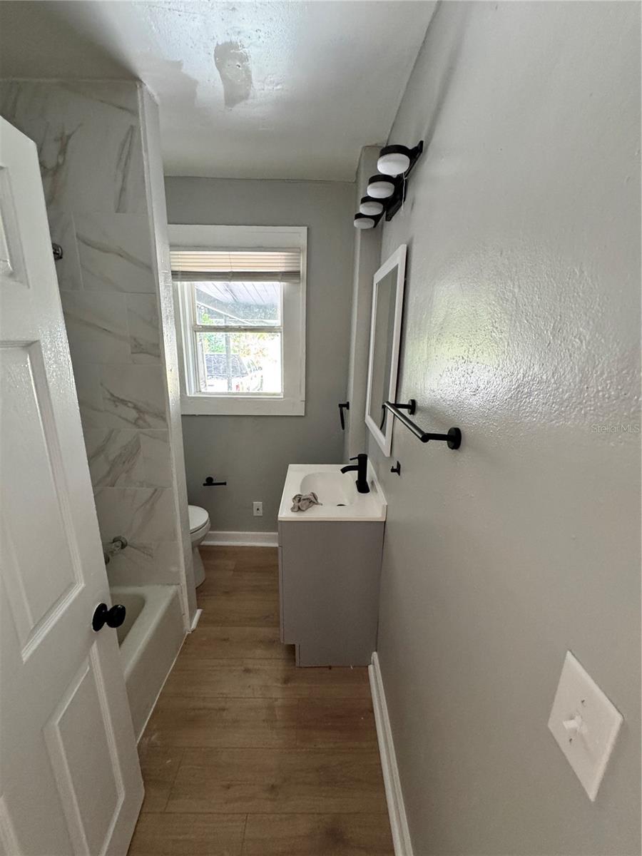 FRUITLAND HEIGHTS B - Residential
