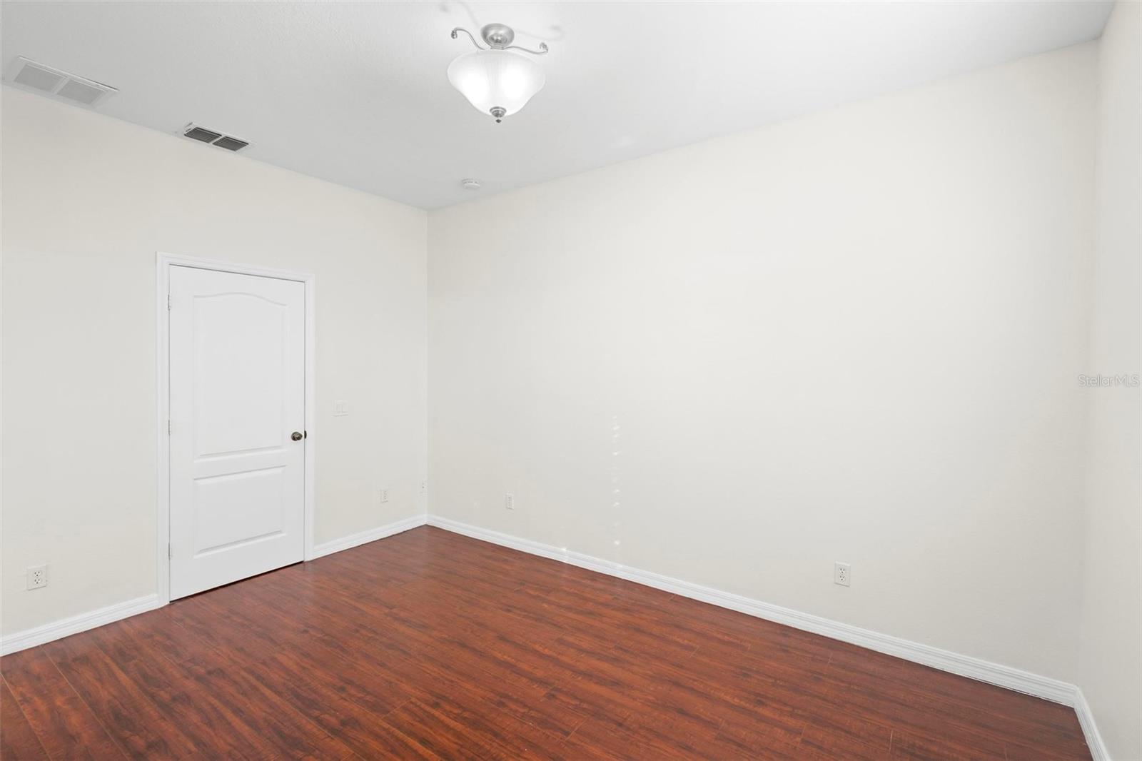 VICTORIA PINES CONDO - Residential Lease