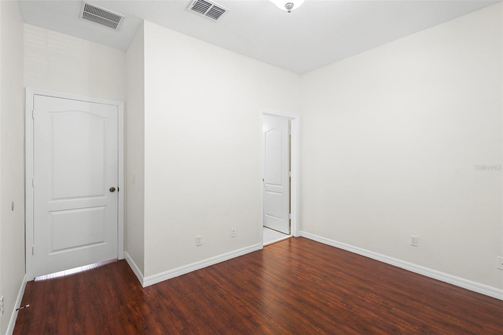 VICTORIA PINES CONDO - Residential Lease